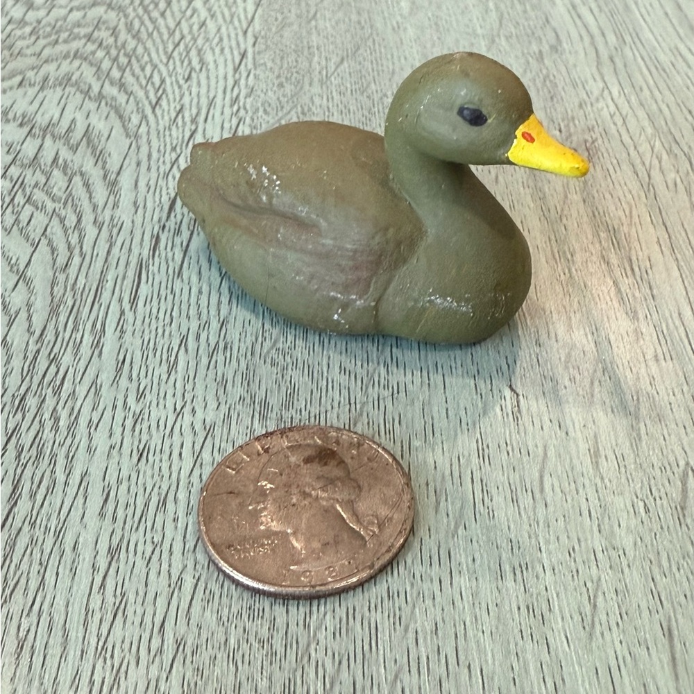 Vintage Ceramic Painted Duck Figurine - Picture 1 of 8